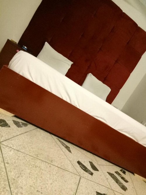 Motel525 Near Agha khan & liaqat National Hospital image 13