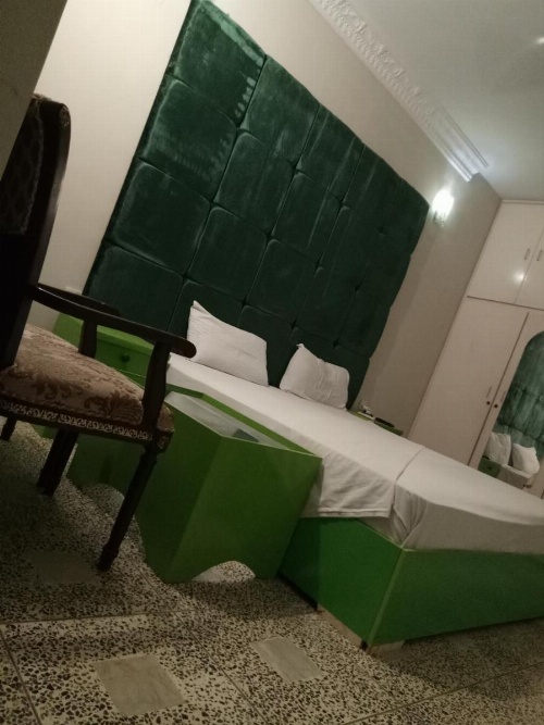 Motel525 Near Agha khan & liaqat National Hospital image 15