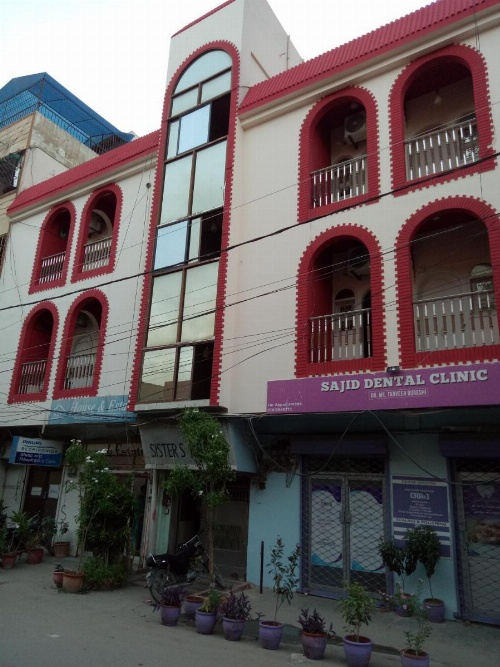 Motel525 Near Agha khan & liaqat National Hospital image 30